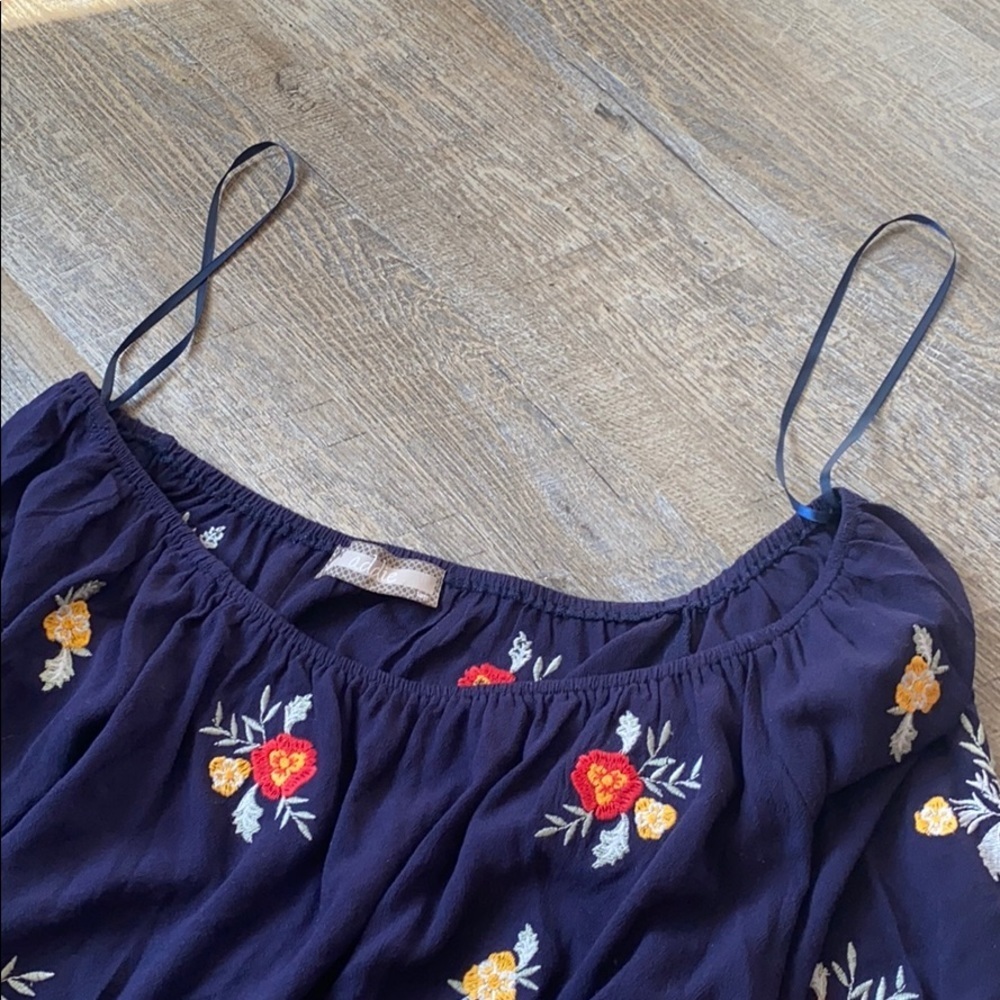 Addie Blue Floral Crop Top Large - Picture 8 of 11